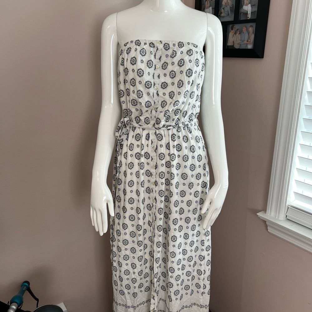 Strapless sundress